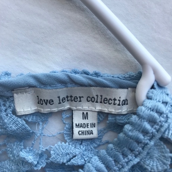 Light Blue Crochet Sleveless Top Size Medium - Picture 3 of 3